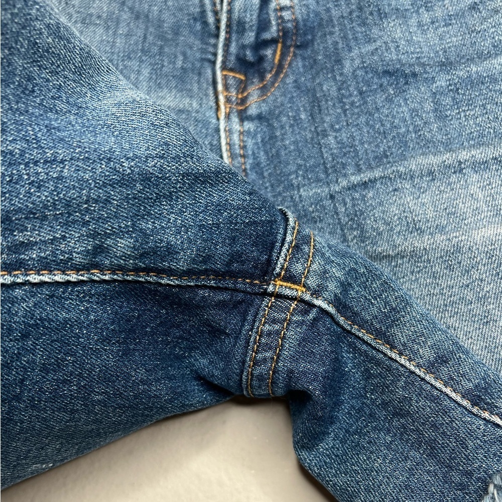 Madewell | Raw Hem Jean Shorts Sz 26 - Picture 4 of 6